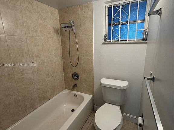 4th image of 8841 W Flagler St APT 202