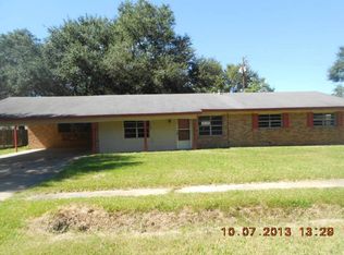 114 Park Ave, Ville Platte, LA 70586