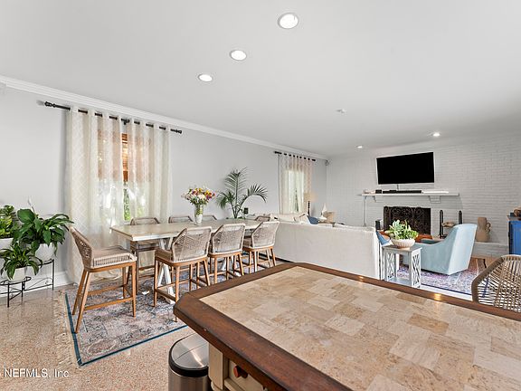 5th image of 1221 ORIENTAL GARDENS Road