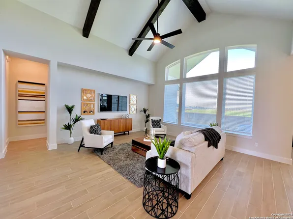 106 Canyon Live Oak, Seguin, TX 78155
