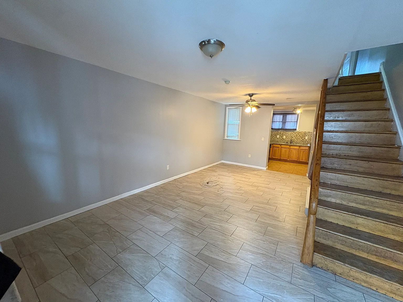 3 bed, 1110 sqft, $1,600 — Photo 3