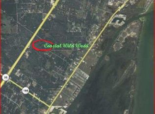 250 Coastal Wildwood Dr, Rockport, TX 78382