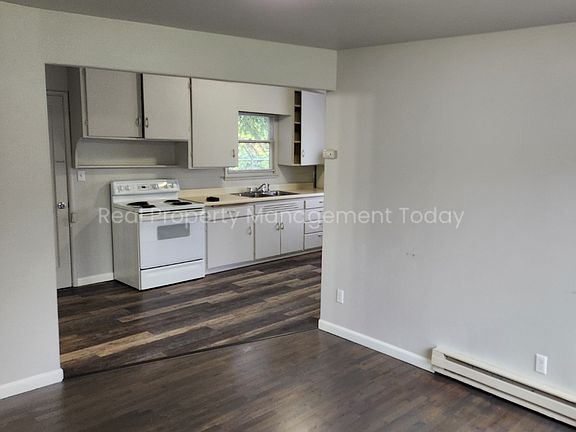 5th image of 8420 1/2 S Tacoma Way APT 2