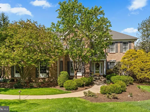 120 Pembrooke Cir, Phoenixville, PA 19460