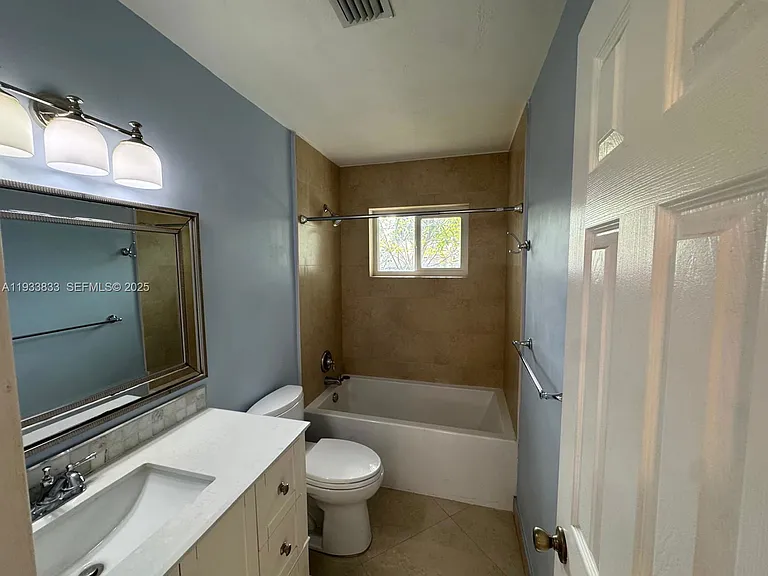 18600 SW 97th Ave — Photo 19