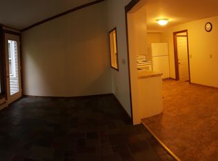 24 Isabella St, Holyoke, MA 01040