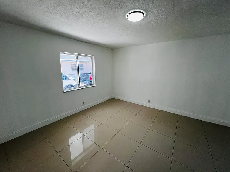 1499 NE 118th Ter #2 — Photo 9