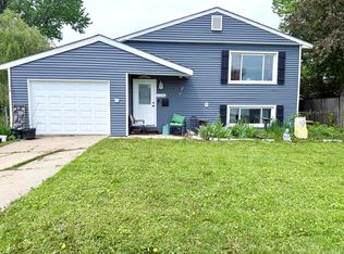 1216 N Dwiggins Ct, Griffith, IN 46319