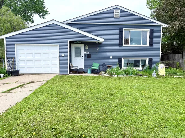1216 N Dwiggins Ct, Griffith, IN 46319