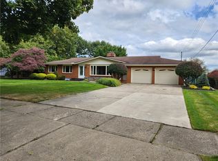 52 Conmar Dr, Rochester, NY 14609