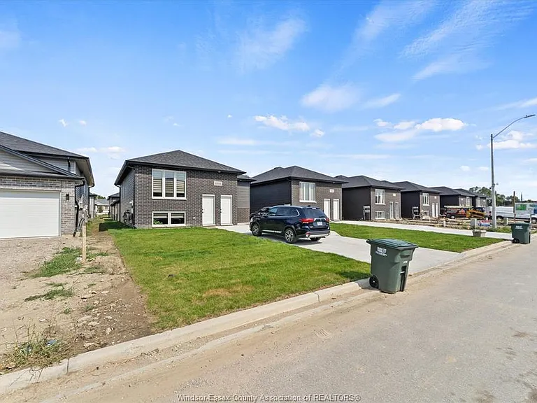 1852 Chandler Rd #1 — Photo 15