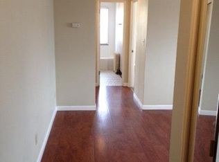 945 S 4th St APT 2, Springfield, IL 62703