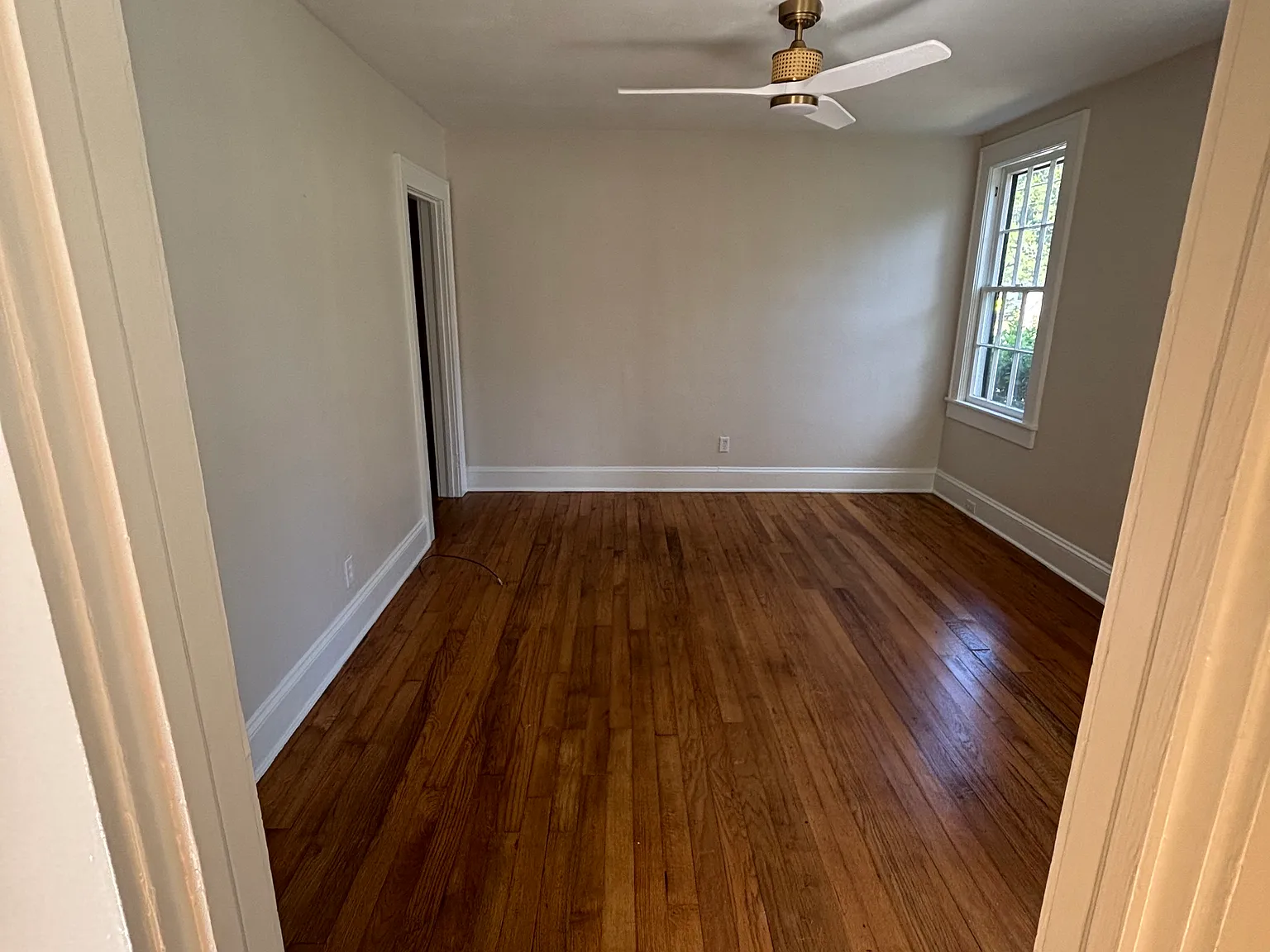 2 bed, 996 sqft, $2,200 — Photo 2