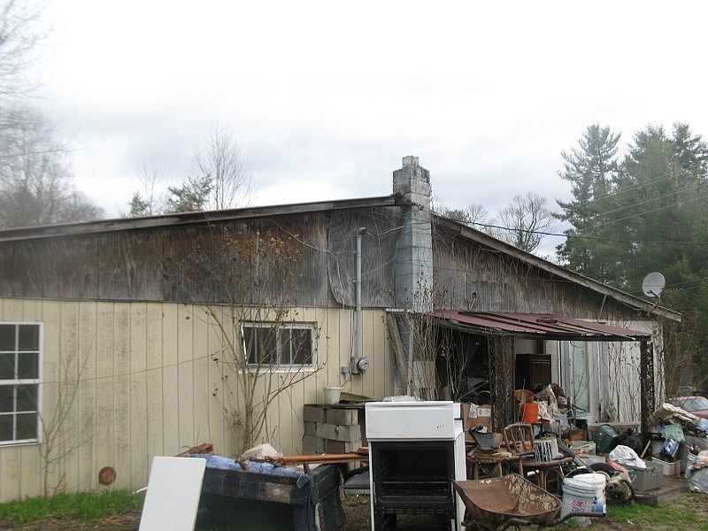 2nd image of 800 Brayton Mountain Rd