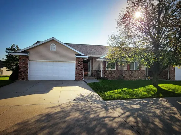 1104 E 56th St Unit 2, Kearney, NE 68847