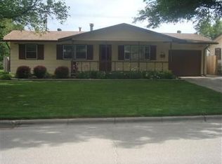 915 Skyline Dr, Junction City, KS 66441