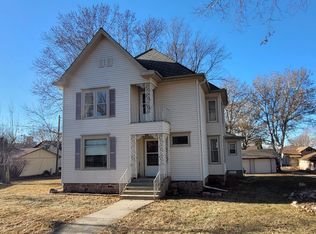 628 5th Ave, Sheldon, IA 51201