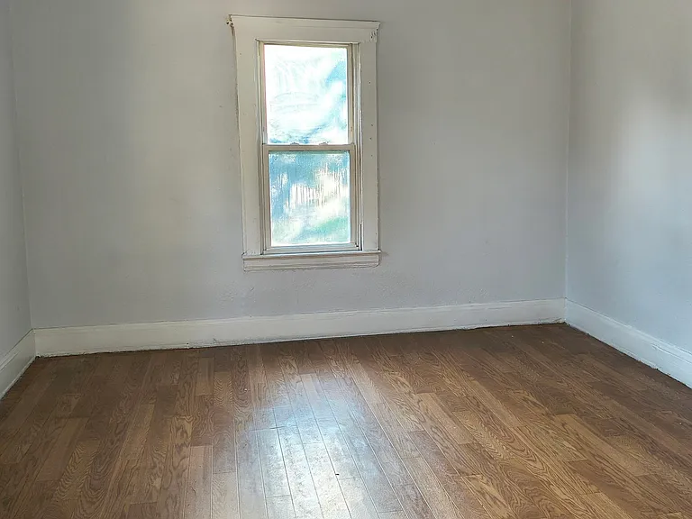 6315 Fullerton Ave #4 — Photo 3