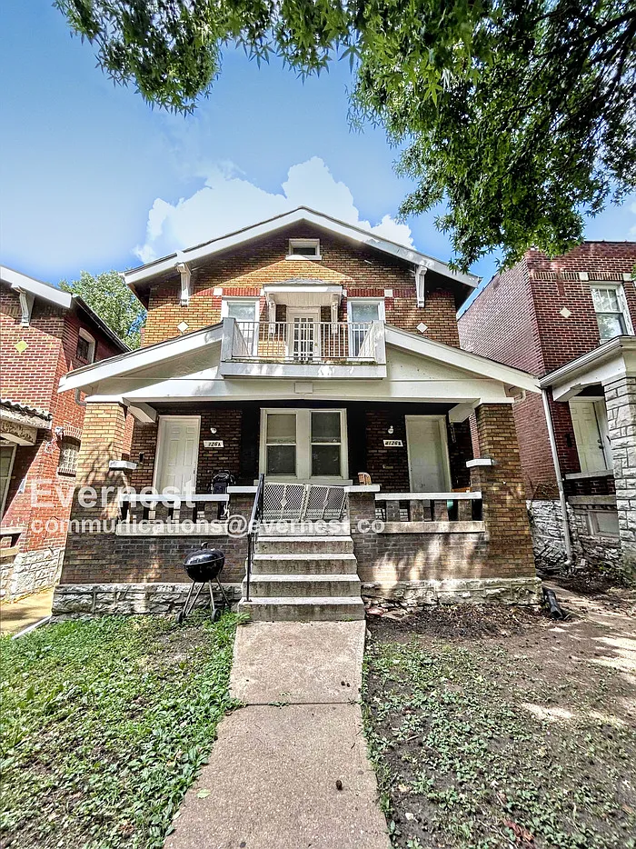 2 bed, 1.0 bath, 1150 sqft, $850 — Photo 1