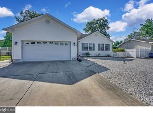 73 Anchor Ave, Manahawkin, NJ 08050