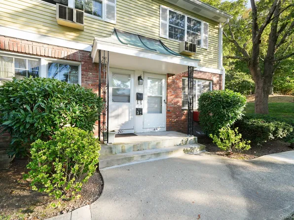 199 Parkside Drive, Suffern, NY 10901