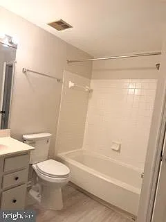 7315 Castleberg Ct — Photo 31