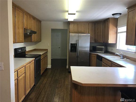 4th image of 4304 50th Ave E
