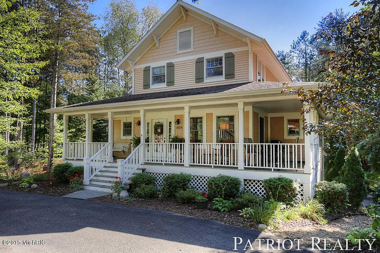 1st image of 604 Cedar Pines Dr NE