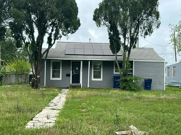 909 16th Ave N, Texas City, TX 77590