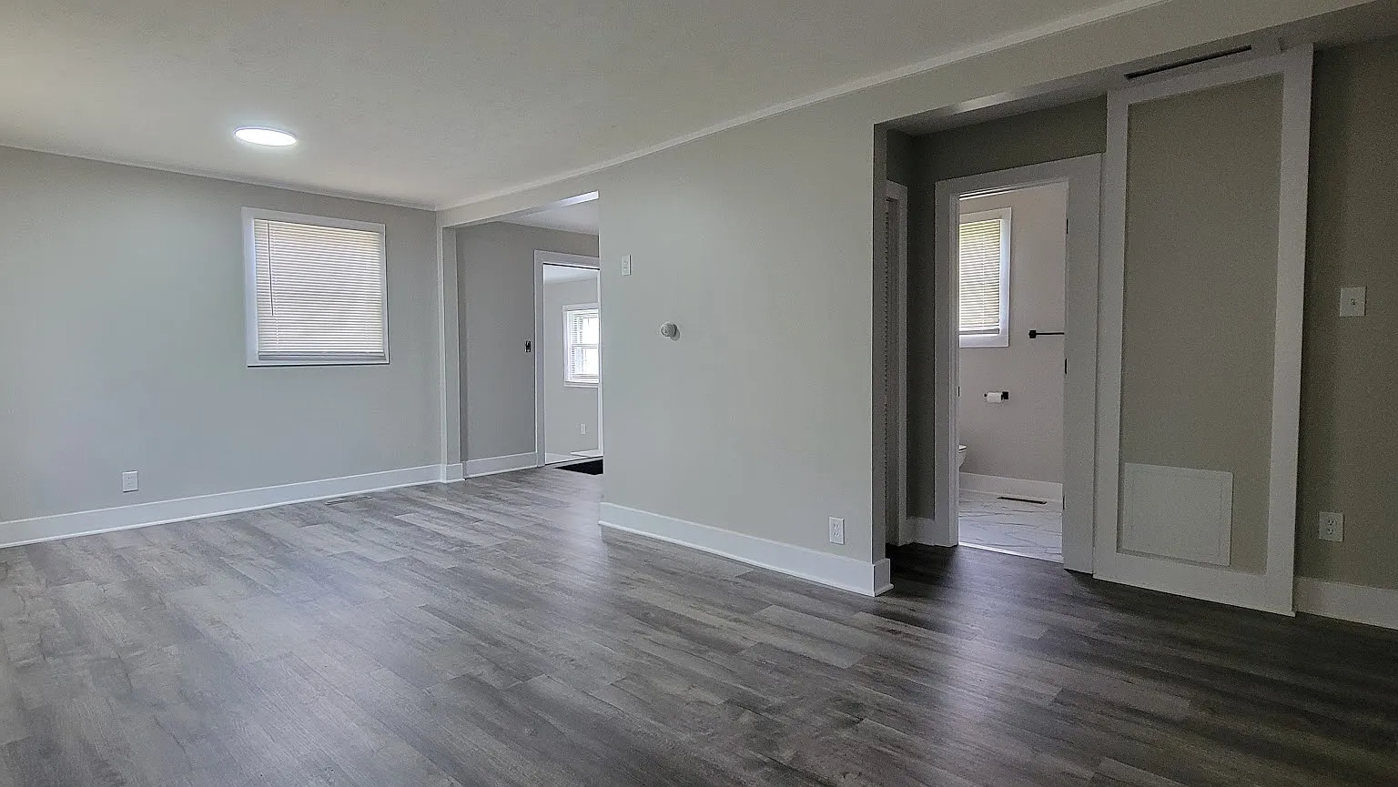 24065 Murray Street - 1 — Photo 4