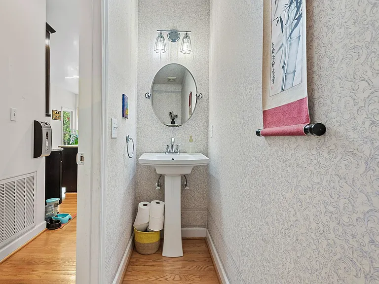 802 Creekstone Dr — Photo 15