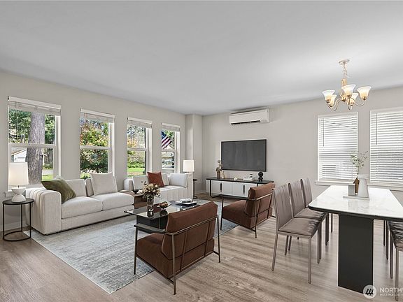5th image of 22407 Basin View Court SE
