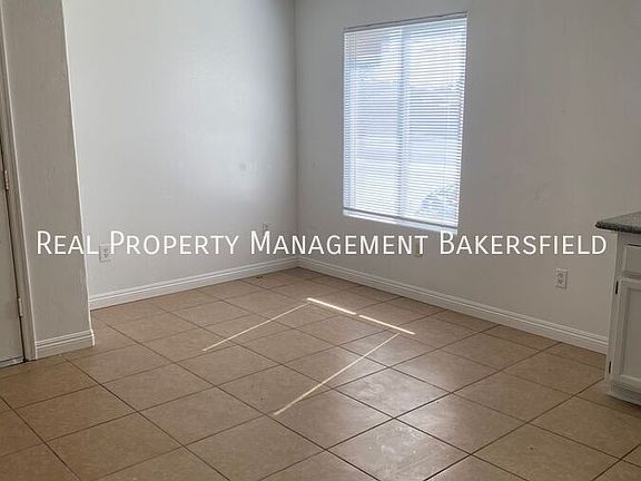 3rd image of 106 E Warren Ave APT A