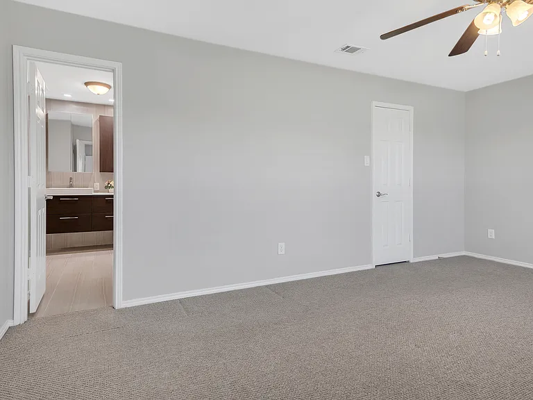 16329 Severn Ln — Photo 21