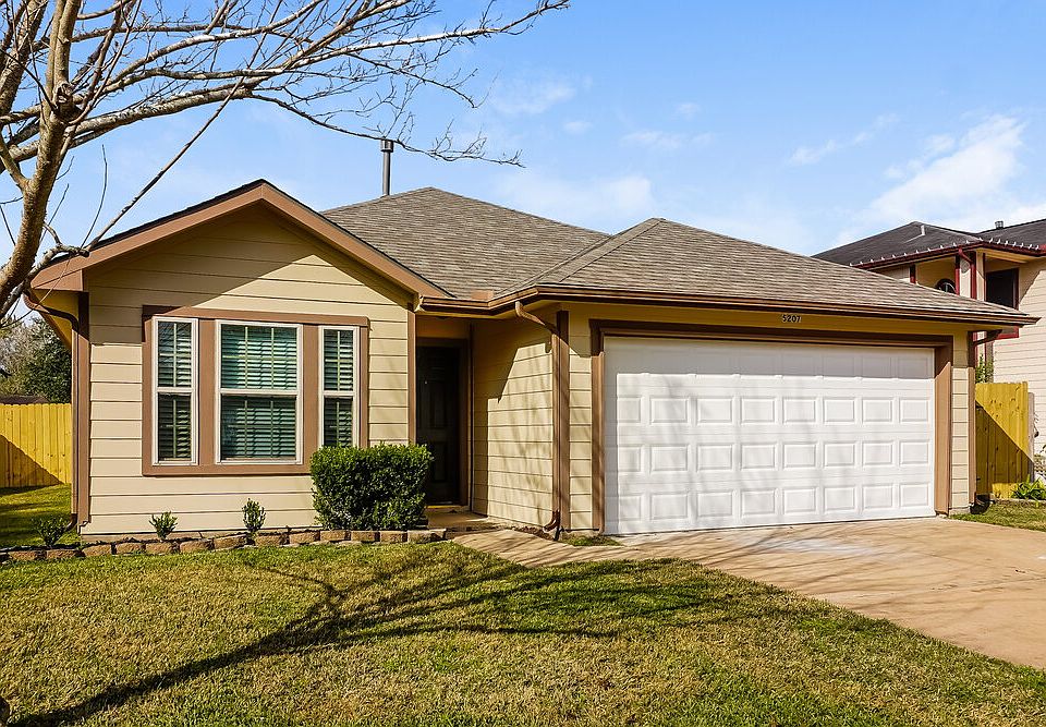 1st image of 5207 Riverwood Dr