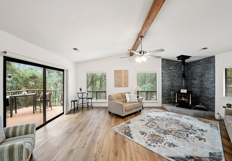 6561 Trinity Way — Photo 6
