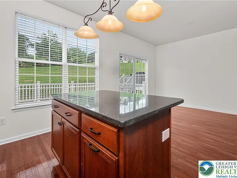4207 Yorktown Rd — Photo 23