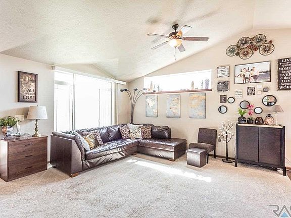 5th image of 509 Marie Dr
