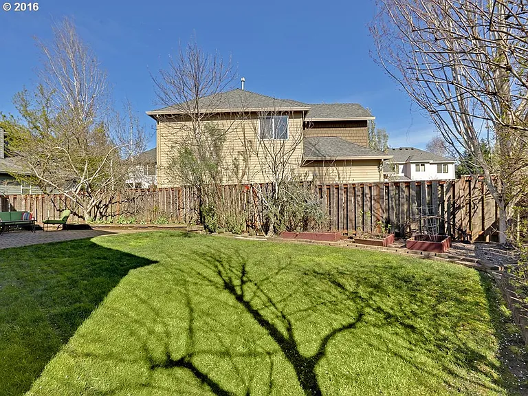 13327 NW Yvonne Ln — Photo 15