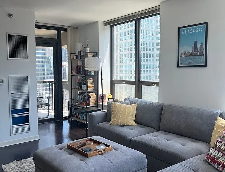 400 N La Salle Dr #2107 — Photo 5
