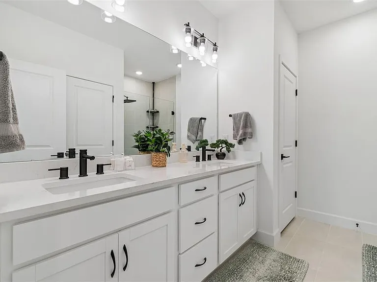 2021 Amelia Bay Pl — Photo 31