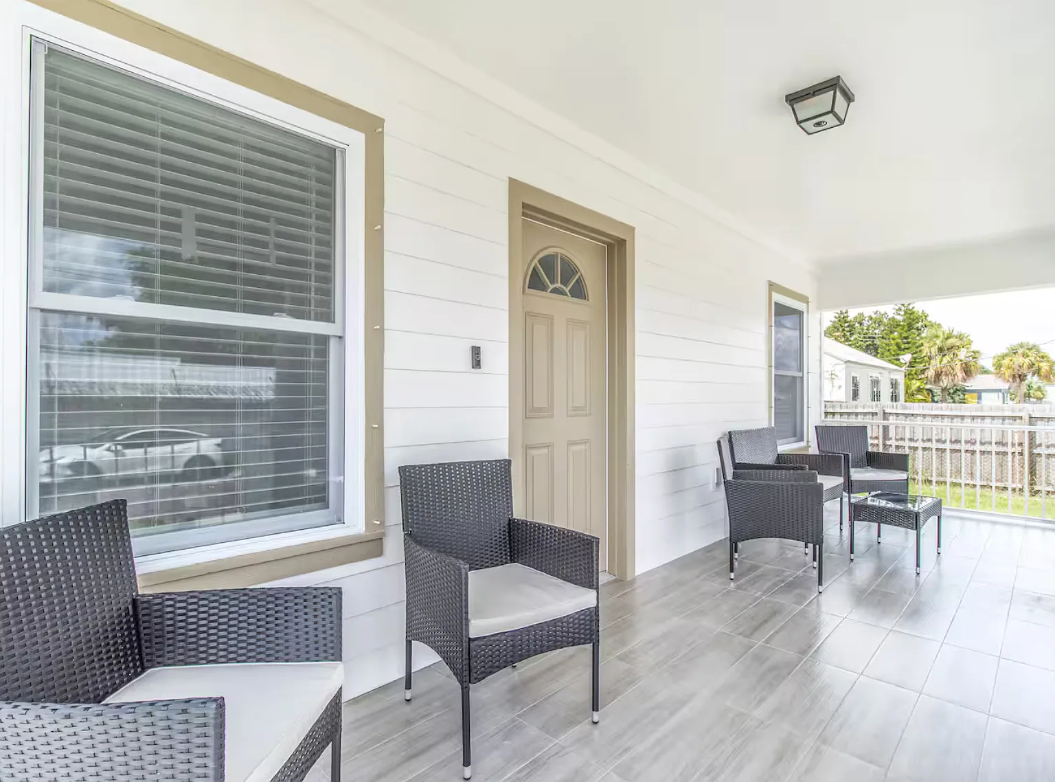 Fully Furnished 2BR Home in West Tampa Modern, Spacious & Move-In Ready — Photo 3