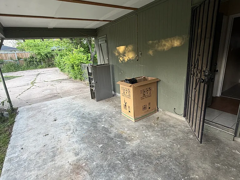 607 Arbor Ln — Photo 15