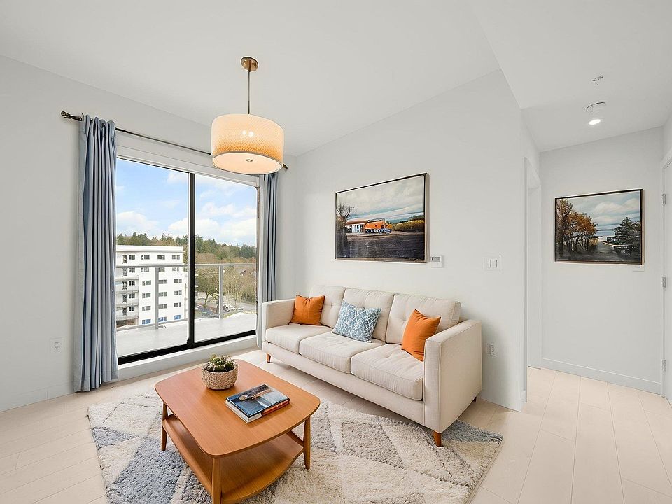 1st image of 4928 Quebec St #605