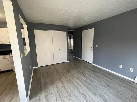4th image of 484 10th St #2
