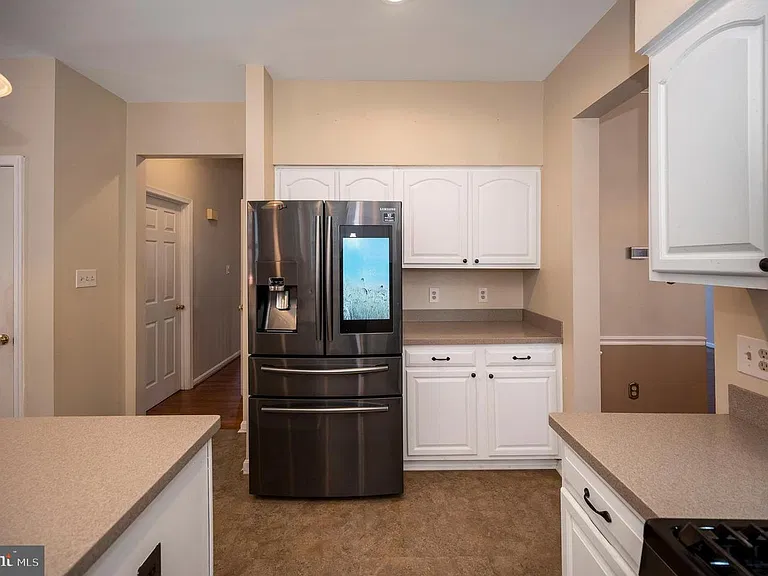 48 Savannah Ct — Photo 25