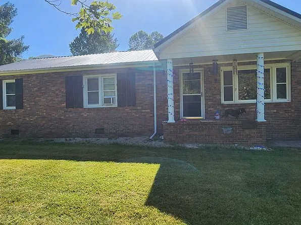 1424 Bear Creek Rd, Bakersville, NC 28705