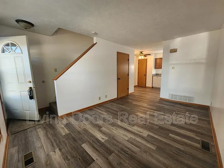 1511 David Dr — Photo 4