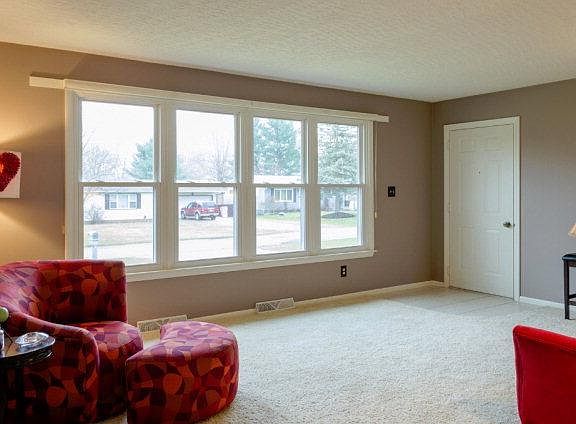 3rd image of 1343 Bonnie Dr