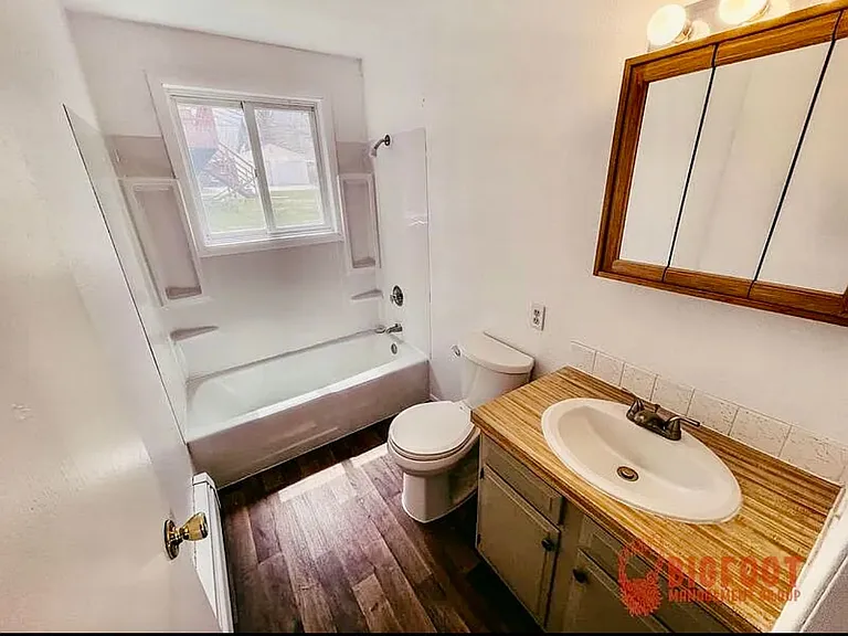 1431 Aspen St. — Photo 6